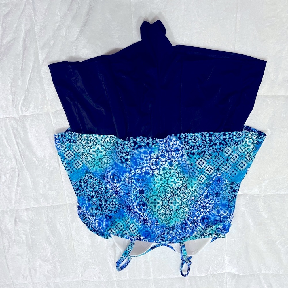 Trimshaper Farrah Body Sculpt One-Piece Swim Romper women’s Sz 22W Blue/white